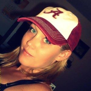 NWOT Women’s Alabama Crimson Tide Distressed hat